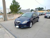 Begagnad Lancia Delta 120 HK (88 kW) 2008 Blå Halvkombi