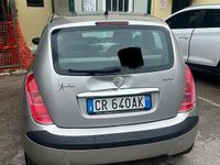 Usata Lancia Ypsilon 70 CV (51 kW) 2004 Grigio Utilitaria