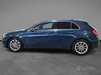 Usata Mercedes A200 150 CV (110 kW) 2020 Blu / pastello Berlina