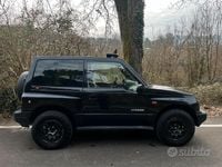 Usata Suzuki Vitara 75 CV (55 kW) 1997 Nero Station wagon