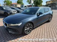 Usata Volvo V60 Momentum 292 CV (214 kW) 2021 Bluazzurro Station wagon