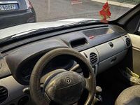 Usata Renault Kangoo 88 CV (64 kW) 2003 Bianco Monovolume