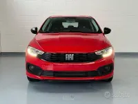 Usata Fiat Tipo 101 CV (74 kW) 2023 Rosso Berlina