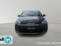 Usata Kia Rio Style 120 CV (88 kW) 2022 Grigio scuro met. Berlina