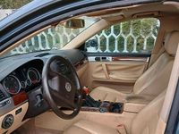 Usata VW Touareg 175 CV (128 kW) 2004 Grigio SUV