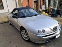 Usata Alfa Romeo Spider 150 CV (110 kW) 2000 Argento Cabrio