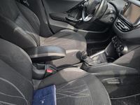 Usata Peugeot 208 Access 68 CV (50 kW) 2014 Bianco Utilitaria