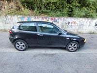 Usata Alfa Romeo 147 101 CV (74 kW) 2005 Utilitaria