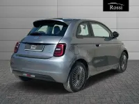 Usata Fiat 500e La Prima 86 kW (118 CV) 2021 Ocea green Berlina