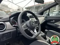 Usado Nissan Micra Acenta 73 HP (53 kW) 2017 Cinzento Citadino
