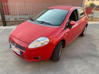 Usata Fiat Grande Punto Active 77 CV (56 kW) 2009 Rosso Utilitaria
