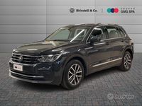 Usata VW Tiguan Life 122 CV (89 kW) 2023 Grigio SUV