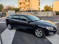 Usata Volvo V60 Kinetic 114 CV (83 kW) 2015 Nero Station wagon