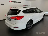 Usata Ford Focus ST 120 CV (88 kW) 2019 Bianco Station wagon