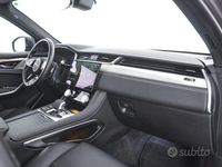 Begagnad Jaguar F-Pace R-Dynamic 204 HK (150 kW) 2022 Grå SUV