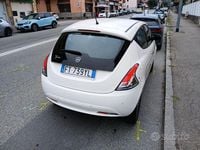 Usata Lancia Ypsilon 69 CV (50 kW) 2018 Bianco Utilitaria