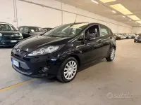 Usata Ford Fiesta Titanium 82 CV (60 kW) 2009 Nero Berlina