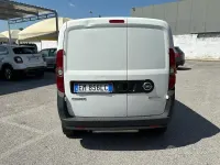 Usata Opel Combo 120 CV (88 kW) 2012 Bianco Monovolume