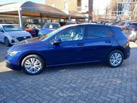 Usata VW Golf VIII Life 90 CV (66 kW) 2020 Blu / metallizzato Berlina
