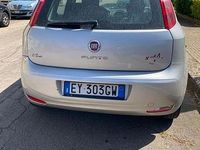 Usata Fiat Punto 85 CV (62 kW) 2015 Grigio Utilitaria