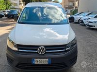 Usata VW Caddy Highline 102 CV (75 kW) 2018 Bianco Monovolume