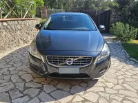 Usata Volvo V60 136 CV (100 kW) 2012 Grigio Station wagon