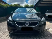Usata Volvo V40 115 CV (84 kW) 2013 Nero Berlina