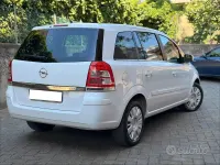 Usata Opel Zafira Tourer Cosmo 150 CV (110 kW) 2012 Bianco Monovolume