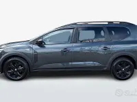 Usata Dacia Jogger Extreme 101 CV (74 kW) 2022 Grigio scuro Monovolume