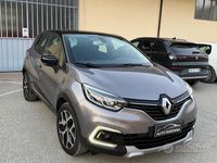 Usata Renault Captur Initiale Paris 110 CV (80 kW) 2018 Grigio SUV