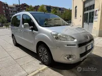 Usata Peugeot Partner Tepee Outdoor 92 CV (67 kW) 2015 Grigio Monovolume