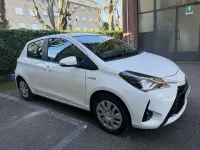 Usata Toyota Yaris Hybrid Business Edition 73 CV (53 kW) 2019 Bianco Berlina
