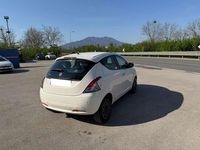 Usata Lancia Ypsilon Platinum 69 CV (50 kW) 2018 Beige Utilitaria