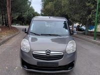 Usata Opel Combo 105 CV (77 kW) 2013 Grigio Monovolume
