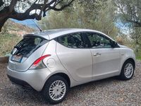 Usata Lancia Ypsilon 69 CV (50 kW) 2013 Grigio Utilitaria