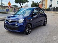 Usata Renault Twingo LIMITED 69 CV (50 kW) 2018 Viola Utilitaria