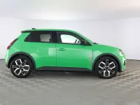 Nuevo Renault 5 E-Tech Urban 77 kW (106 CV) 2025 Verde Berlina