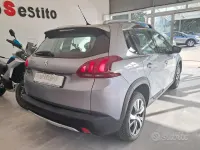 Usata Peugeot 2008 Allure 102 CV (75 kW) 2019 Grigio SUV