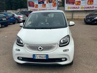 Usata Smart ForFour 64 CV (47 kW) 2016 Bianco Utilitaria