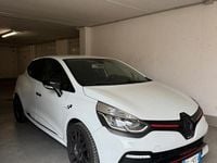 Usata Renault Clio IV Trophy 220 CV (161 kW) 2016 Berlina