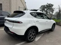 Usado Alfa Romeo Tonale Sprint 131 CV (96 kW) 2024 Blanco SUV