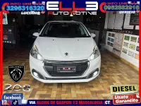 Usata Peugeot 208 75 CV (55 kW) 2018 Bianco Utilitaria