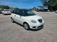 Usata Lancia Ypsilon 60 CV (44 kW) 2010 Bianco Utilitaria