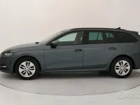 Usata Skoda Octavia Executive 116 CV (85 kW) 2022 Grigio Station wagon