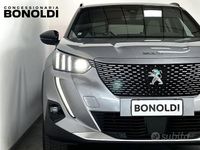 Usata Peugeot e-2008 GT 100 kW (136 CV) 2021 Grigio artense SUV