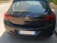 Usata Opel Astra Cosmo 116 CV (85 kW) 2011 Nero Berlina