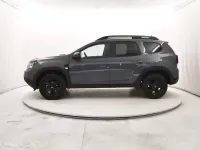 Second-hand Dacia Duster Extreme 101 CP (74 kW) 2023 Gri SUV