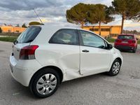 usata Toyota Yaris 1.0 3 porte