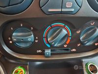 Usata Fiat Doblò 65 CV (47 kW) 2002 Grigio Monovolume