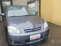 Usata Toyota Corolla Sol 116 CV (85 kW) 2004 Grigio Berlina